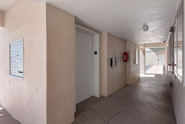 6575 99TH WAY N 22205, St Petersburg, FL 33708