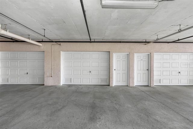 6575 99TH WAY N 22205, St Petersburg, FL 33708