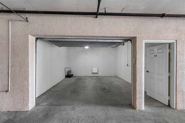 6575 99TH WAY N 22205, St Petersburg, FL 33708