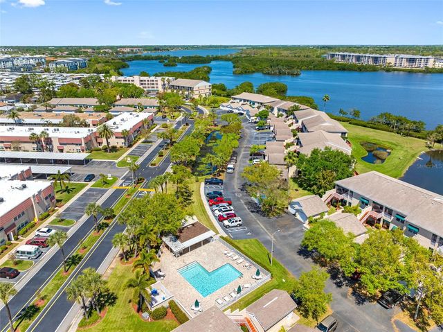 6575 99TH WAY N 22205, St Petersburg, FL 33708