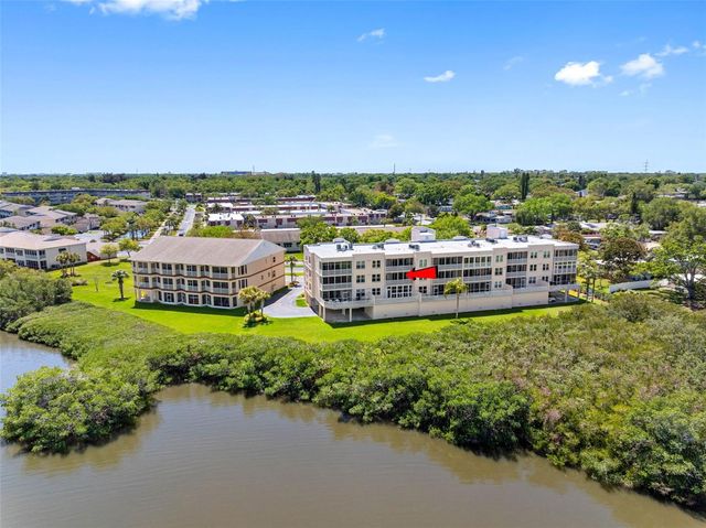 6575 99TH WAY N 22205, St Petersburg, FL 33708