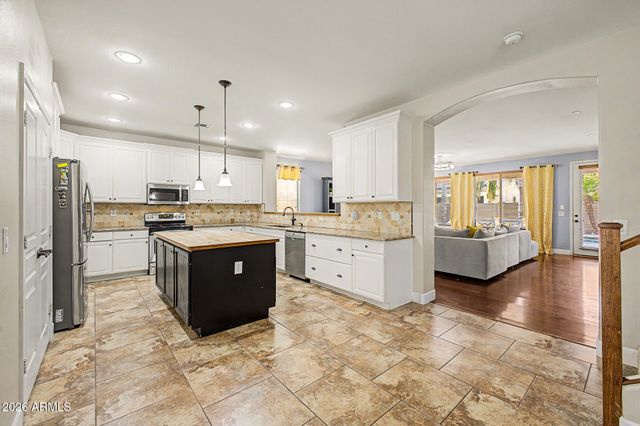 3265 E ARIS Drive, Gilbert, AZ 85298