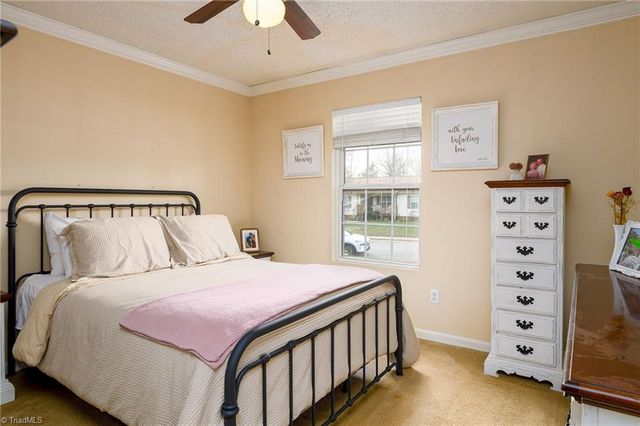 609 Ladford Lane, High Point, NC 27265