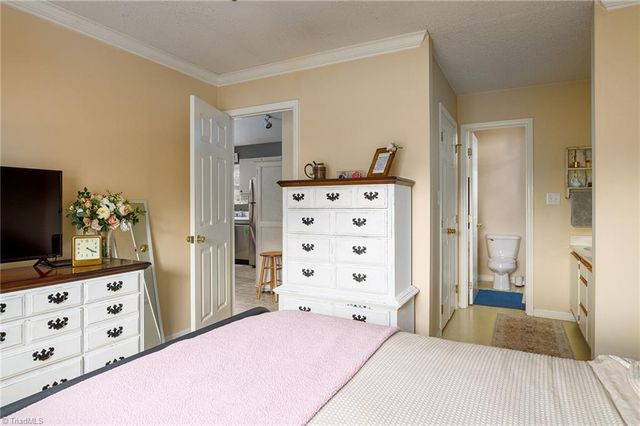 609 Ladford Lane, High Point, NC 27265