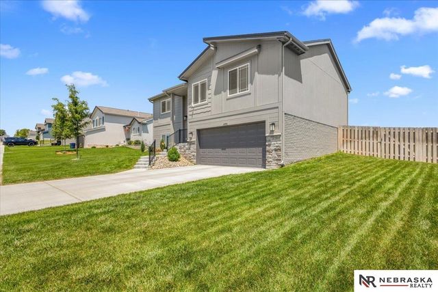 14905 S 18 Street, Bellevue, NE 68123