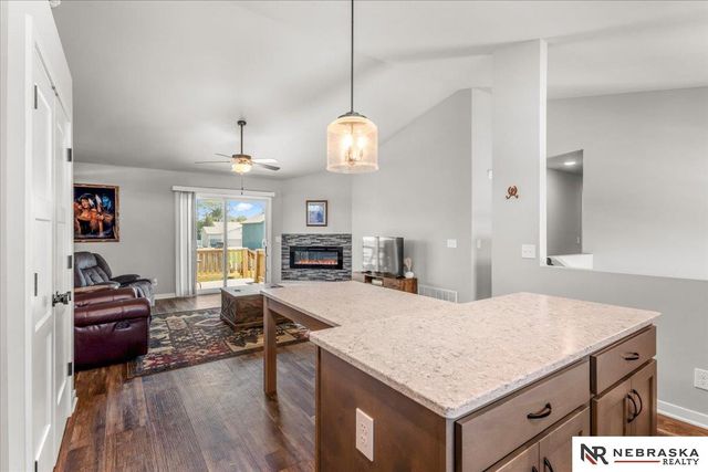 14905 S 18 Street, Bellevue, NE 68123