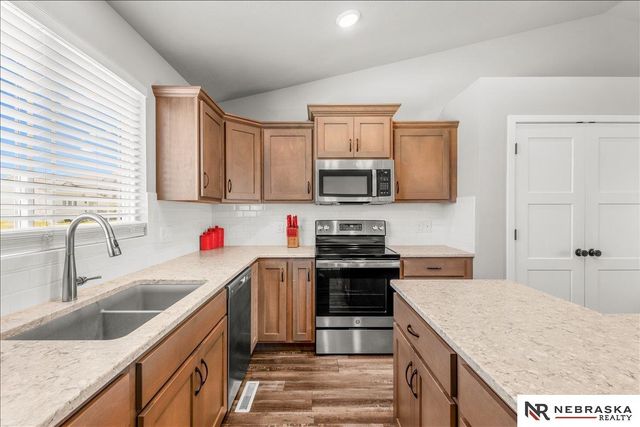 14905 S 18 Street, Bellevue, NE 68123