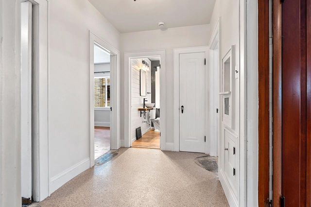 1952 N 86TH STREET, Wauwatosa, WI 53226