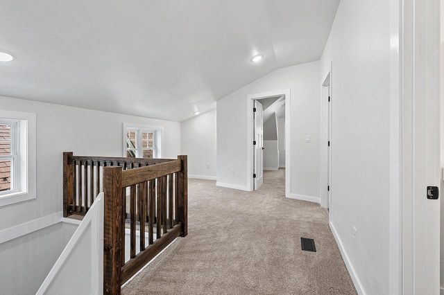 1952 N 86TH STREET, Wauwatosa, WI 53226