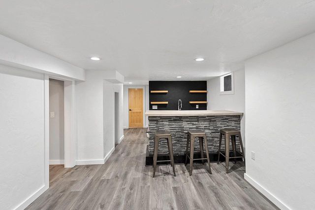 1952 N 86TH STREET, Wauwatosa, WI 53226