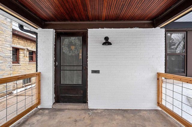 1952 N 86TH STREET, Wauwatosa, WI 53226