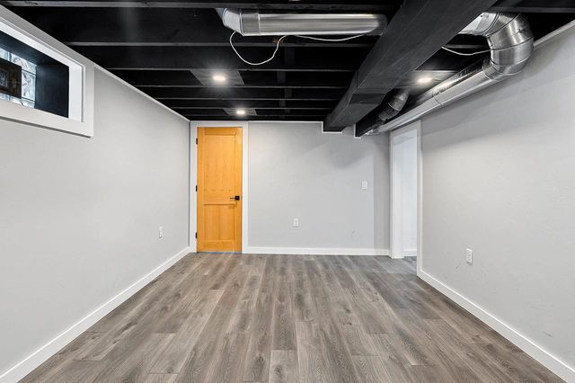 1952 N 86TH STREET, Wauwatosa, WI 53226