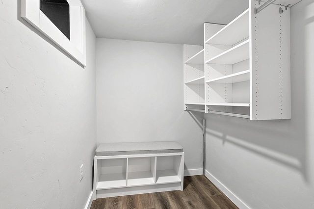 1952 N 86TH STREET, Wauwatosa, WI 53226