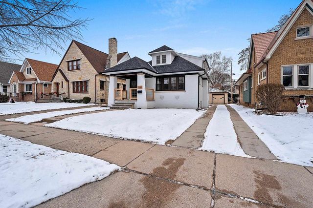 1952 N 86TH STREET, Wauwatosa, WI 53226