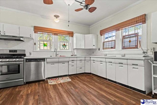 310 W College Avenue, Hartsville, SC 29550