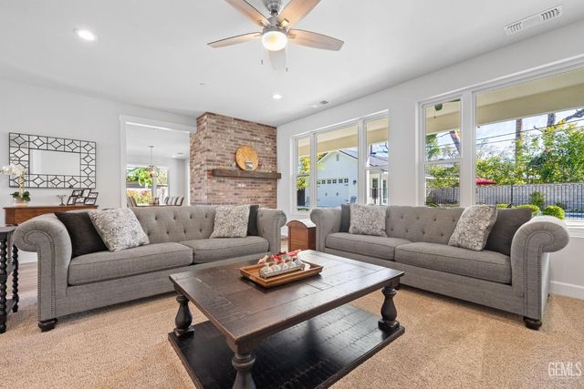 7108 Saint Andrews Drive, Bakersfield, CA 93309