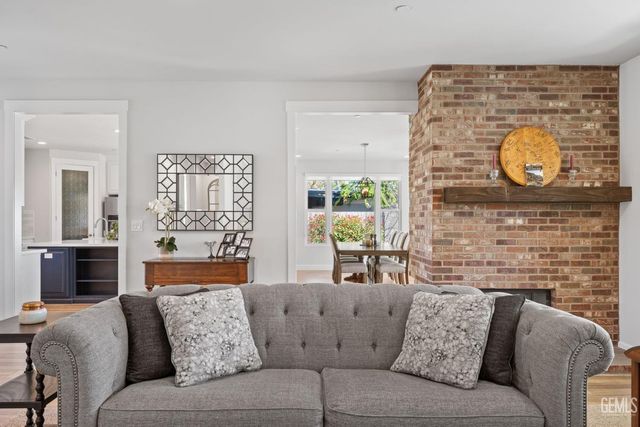 7108 Saint Andrews Drive, Bakersfield, CA 93309