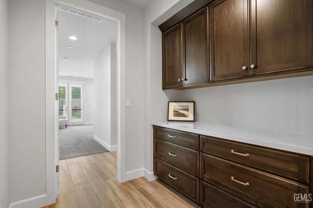 7108 Saint Andrews Drive, Bakersfield, CA 93309