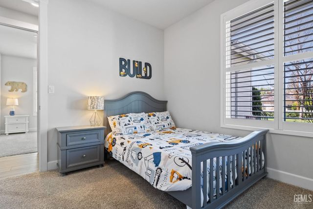 7108 Saint Andrews Drive, Bakersfield, CA 93309