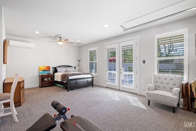 7108 Saint Andrews Drive, Bakersfield, CA 93309