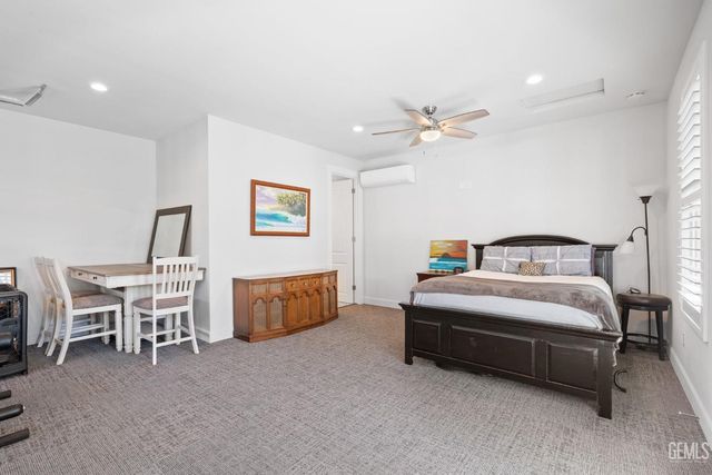 7108 Saint Andrews Drive, Bakersfield, CA 93309