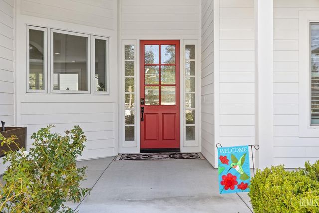 7108 Saint Andrews Drive, Bakersfield, CA 93309