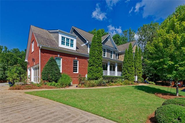 2721 Rustling Pines Court NE, Marietta, GA 30062