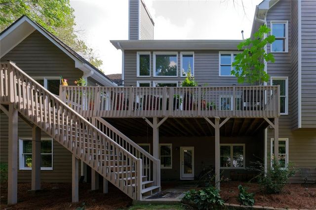 2721 Rustling Pines Court NE, Marietta, GA 30062