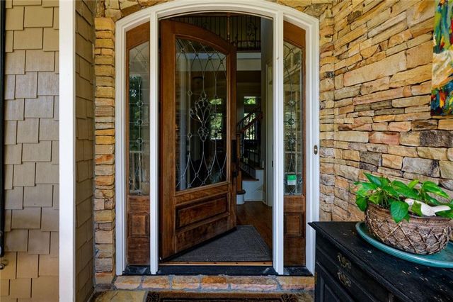 2721 Rustling Pines Court NE, Marietta, GA 30062