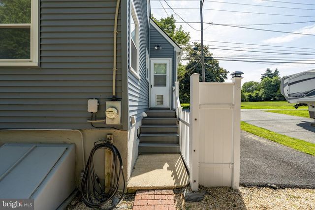 437 S 5TH ST, Oxford, PA 19363