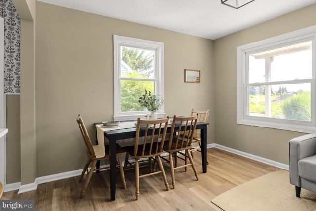 437 S 5TH ST, Oxford, PA 19363