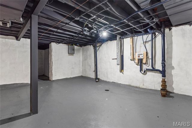 6325 Stratford Avenue, St Louis, MO 63120