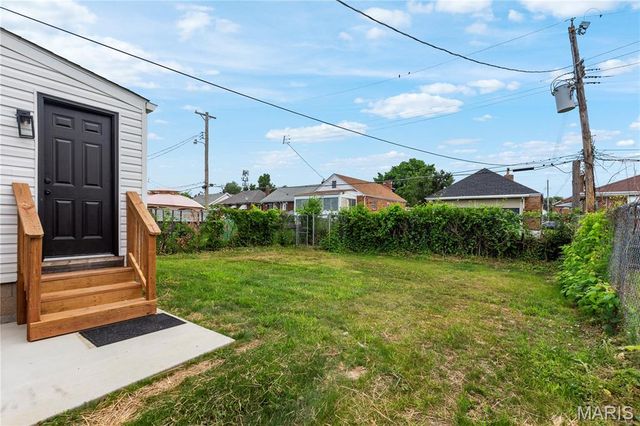6325 Stratford Avenue, St Louis, MO 63120