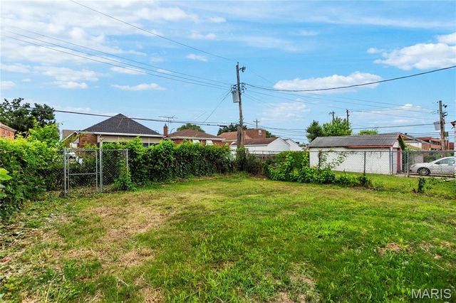 6325 Stratford Avenue, St Louis, MO 63120