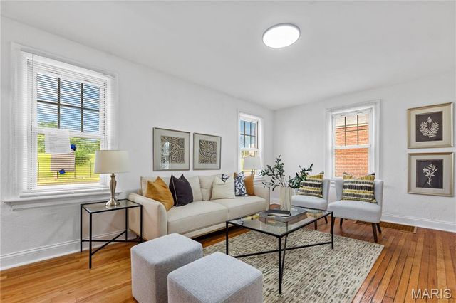 6325 Stratford Avenue, St Louis, MO 63120