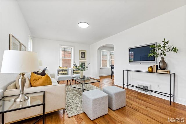 6325 Stratford Avenue, St Louis, MO 63120