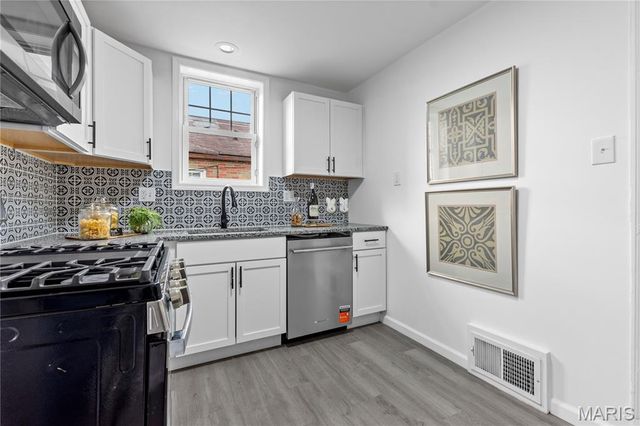 6325 Stratford Avenue, St Louis, MO 63120