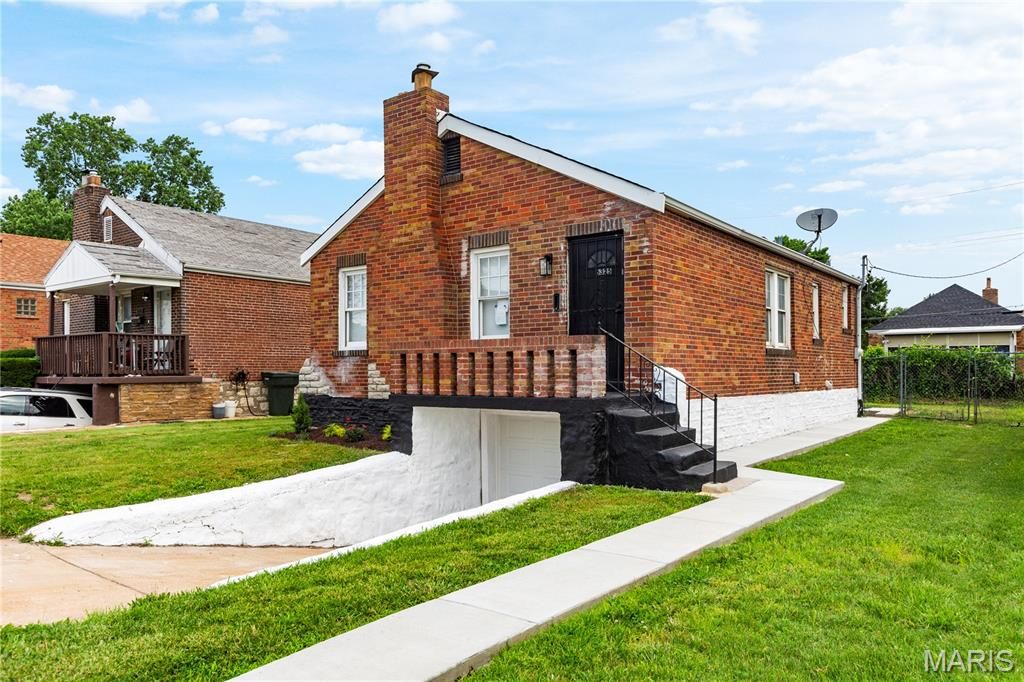 6325 Stratford Avenue, St Louis, MO 63120
