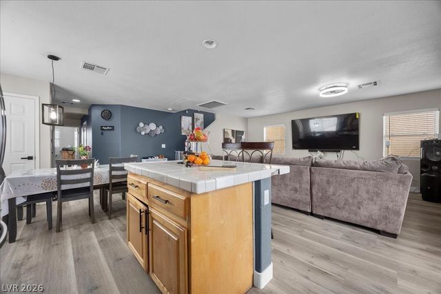 4144 Wheatleigh Court, Las Vegas, NV 89115