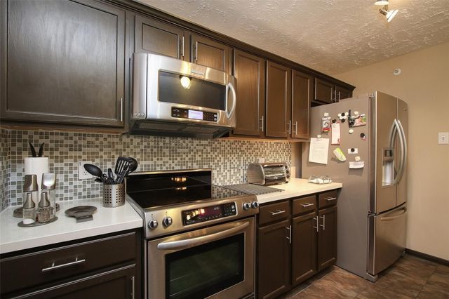 8051 Bay Branch Drive 323, The Woodlands, TX 77382