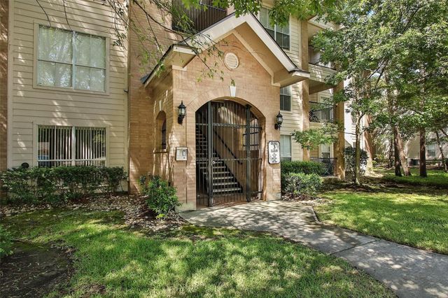 8051 Bay Branch Drive 323, The Woodlands, TX 77382