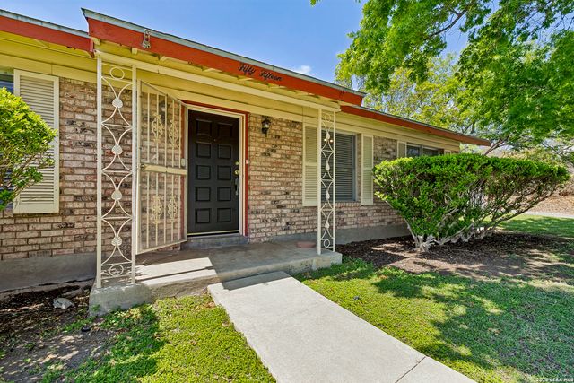 5015 Bayonne, San Antonio, TX 78228