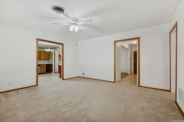 5015 Bayonne, San Antonio, TX 78228