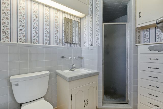 5015 Bayonne, San Antonio, TX 78228