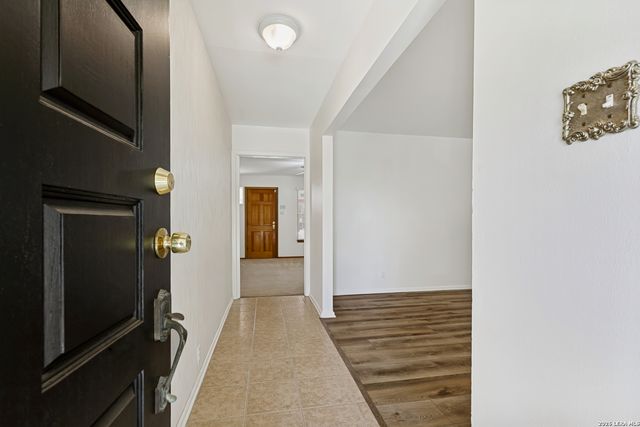 5015 Bayonne, San Antonio, TX 78228