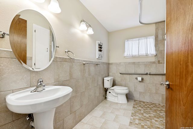 5015 Bayonne, San Antonio, TX 78228