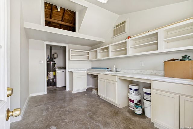 5015 Bayonne, San Antonio, TX 78228