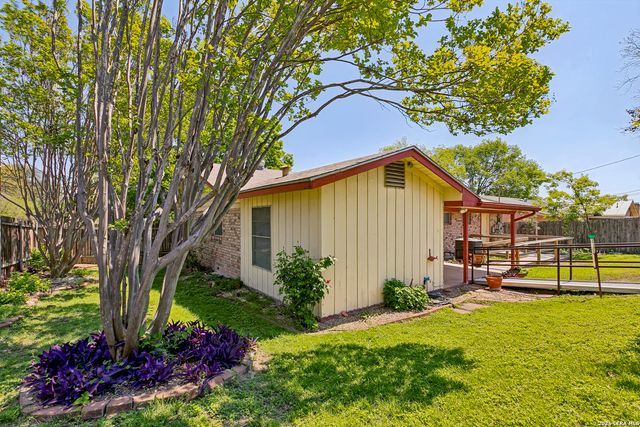 5015 Bayonne, San Antonio, TX 78228