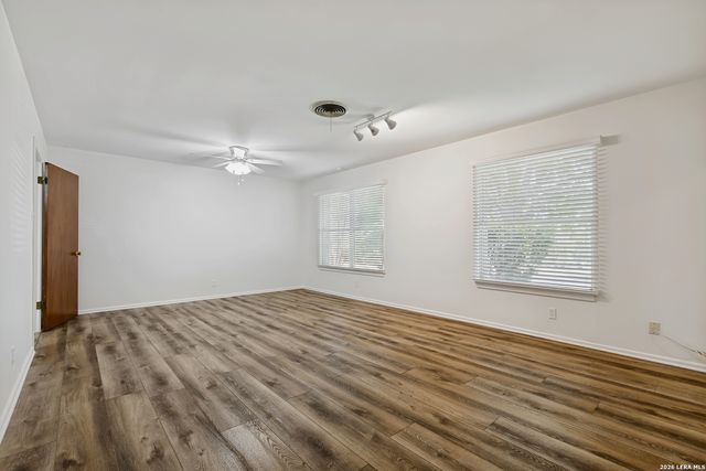 5015 Bayonne, San Antonio, TX 78228