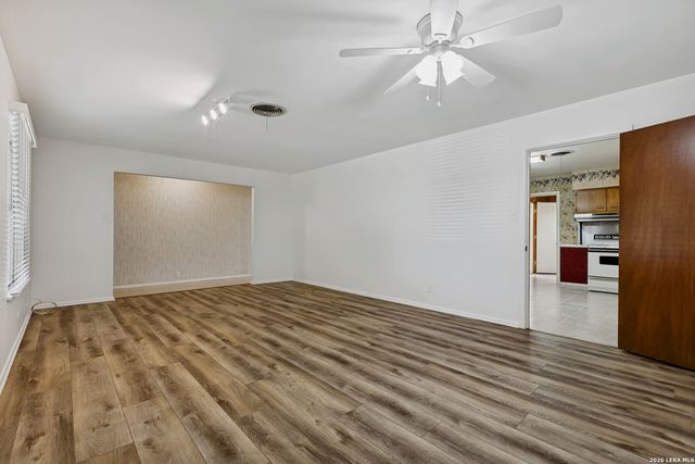 5015 Bayonne, San Antonio, TX 78228